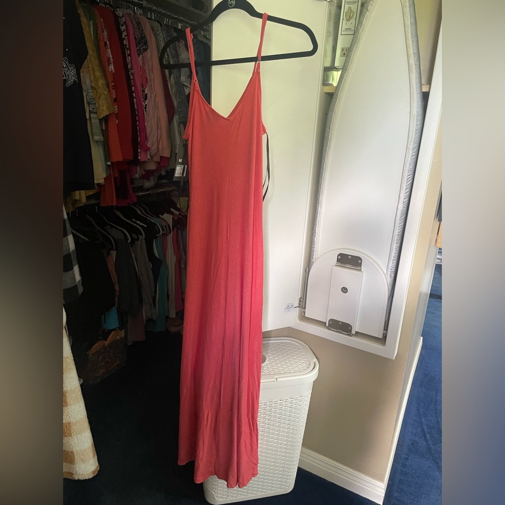 Mossimo Size M coral sleeveless maxi dress. Brand new with tags, never worn